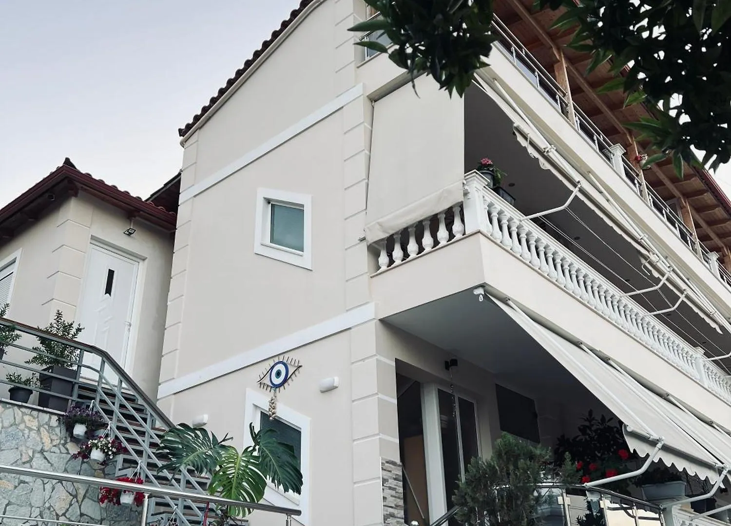 Amazing Familiar Apartments And Rooms Sarandë