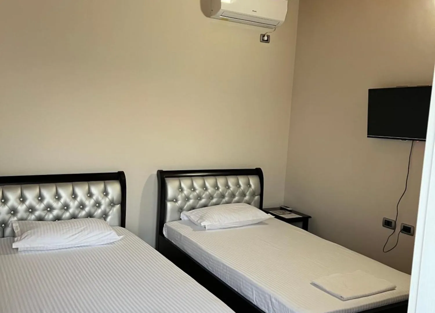 Amazing Familiar Apartments And Rooms Sarandë Albania